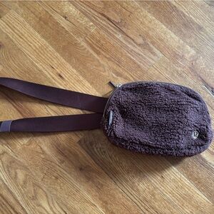 Lululemon crossbody purse
